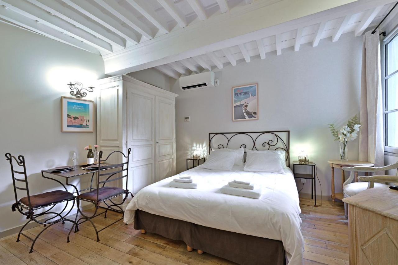 Au Coeur Des Papes, Dans Batisse De Charme Studios & Appartements En Coeur De Ville Avignon Eksteriør billede