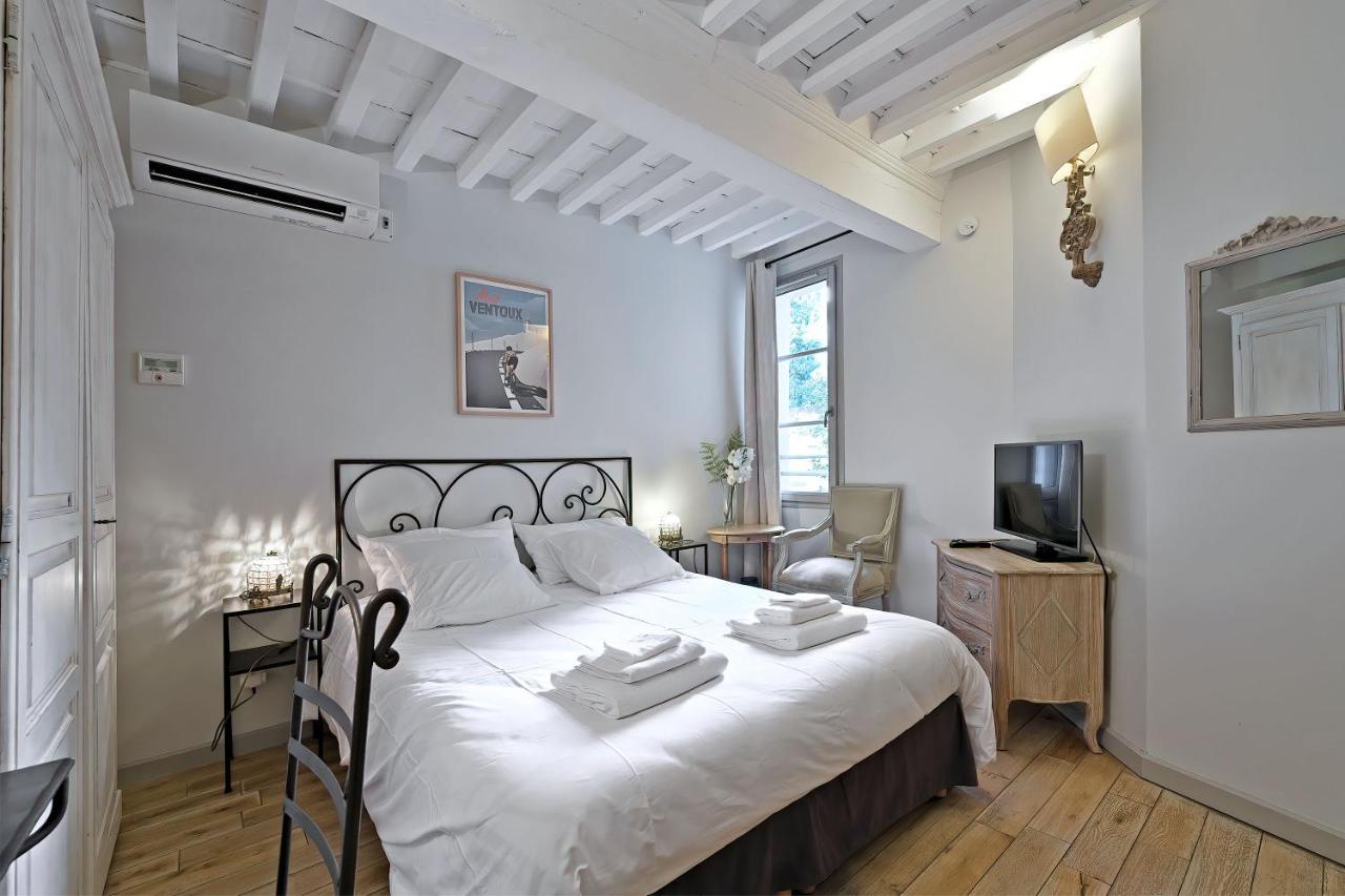 Au Coeur Des Papes, Dans Batisse De Charme Studios & Appartements En Coeur De Ville Avignon Eksteriør billede