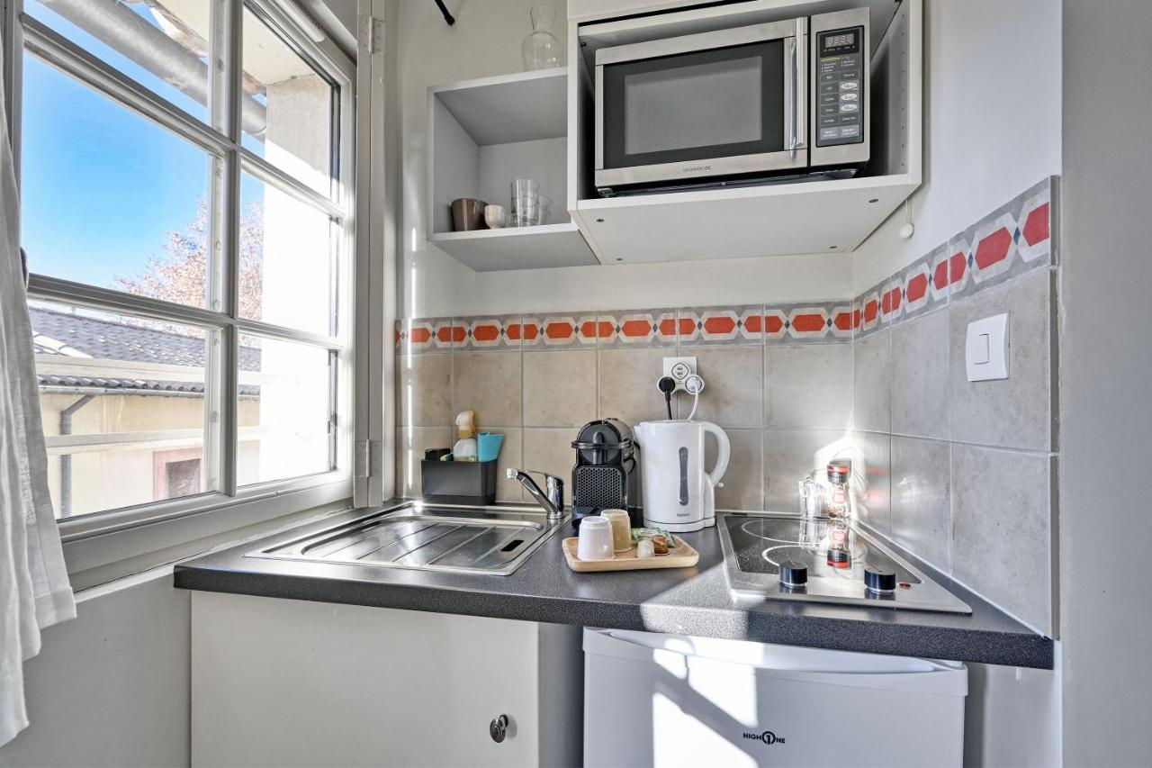 Au Coeur Des Papes, Dans Batisse De Charme Studios & Appartements En Coeur De Ville Avignon Eksteriør billede