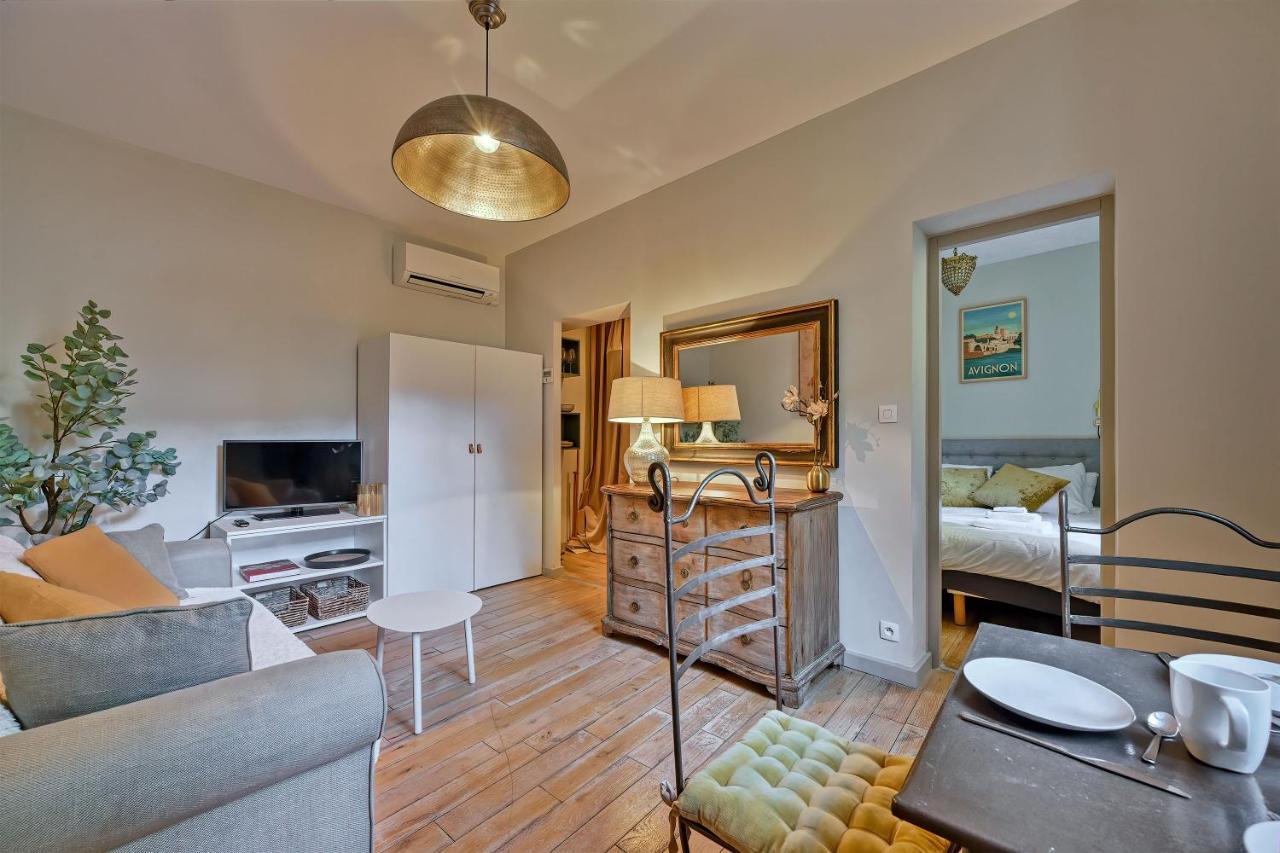 Au Coeur Des Papes, Dans Batisse De Charme Studios & Appartements En Coeur De Ville Avignon Eksteriør billede