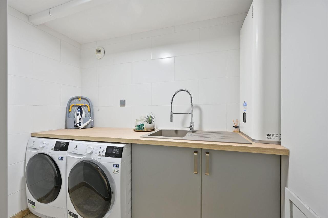 Au Coeur Des Papes, Dans Batisse De Charme Studios & Appartements En Coeur De Ville Avignon Eksteriør billede