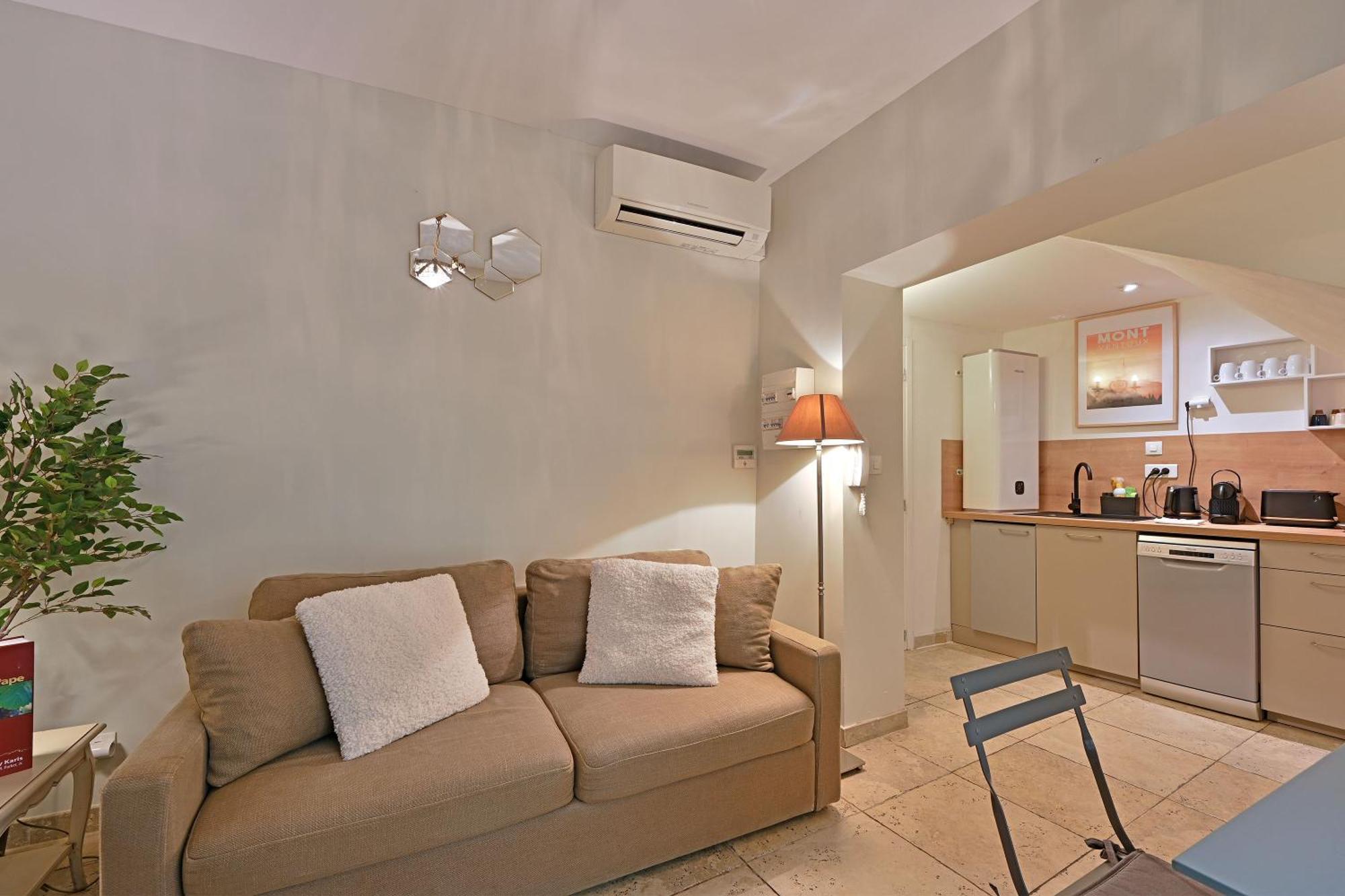Au Coeur Des Papes, Dans Batisse De Charme Studios & Appartements En Coeur De Ville Avignon Eksteriør billede
