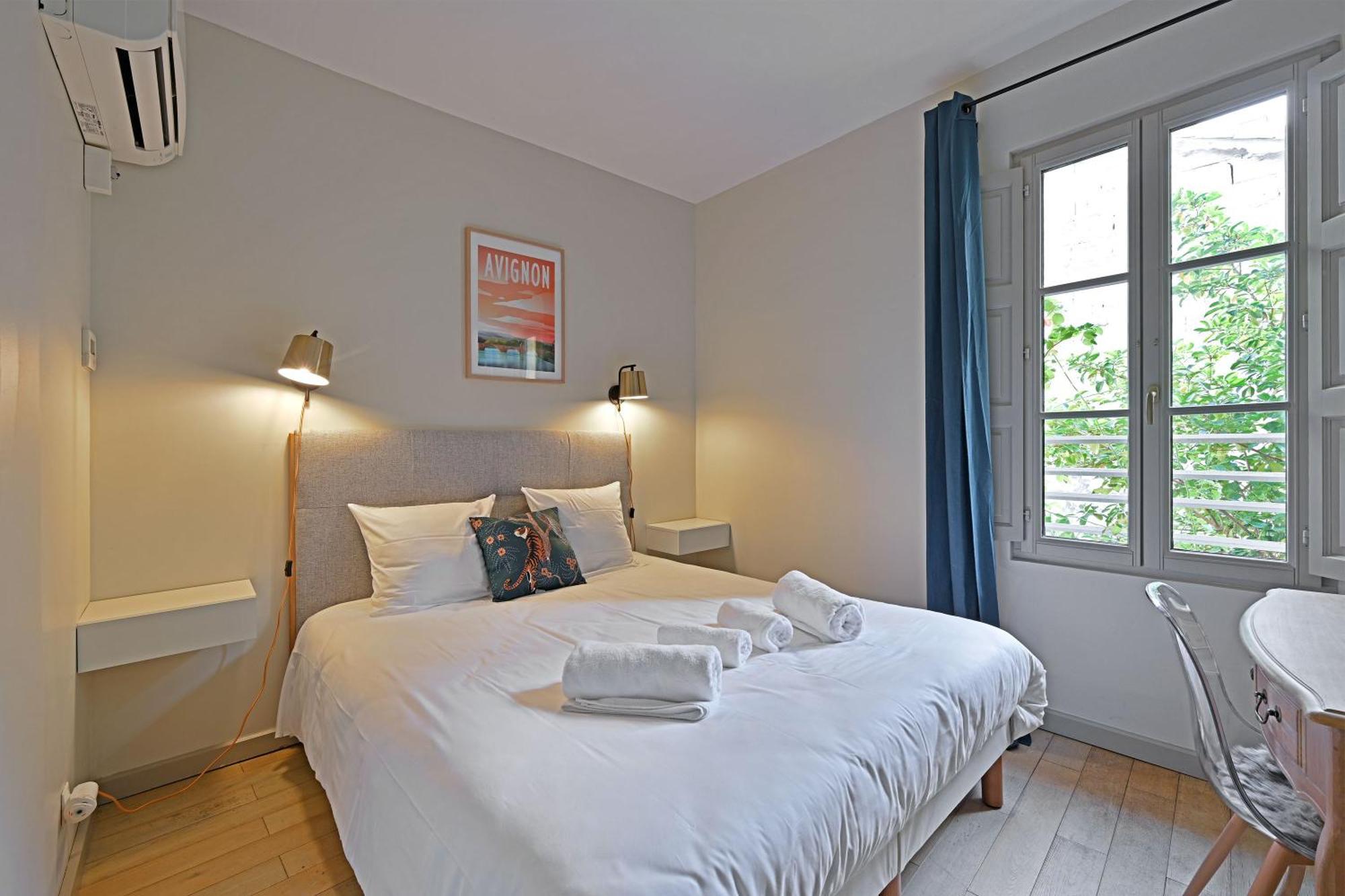 Au Coeur Des Papes, Dans Batisse De Charme Studios & Appartements En Coeur De Ville Avignon Eksteriør billede